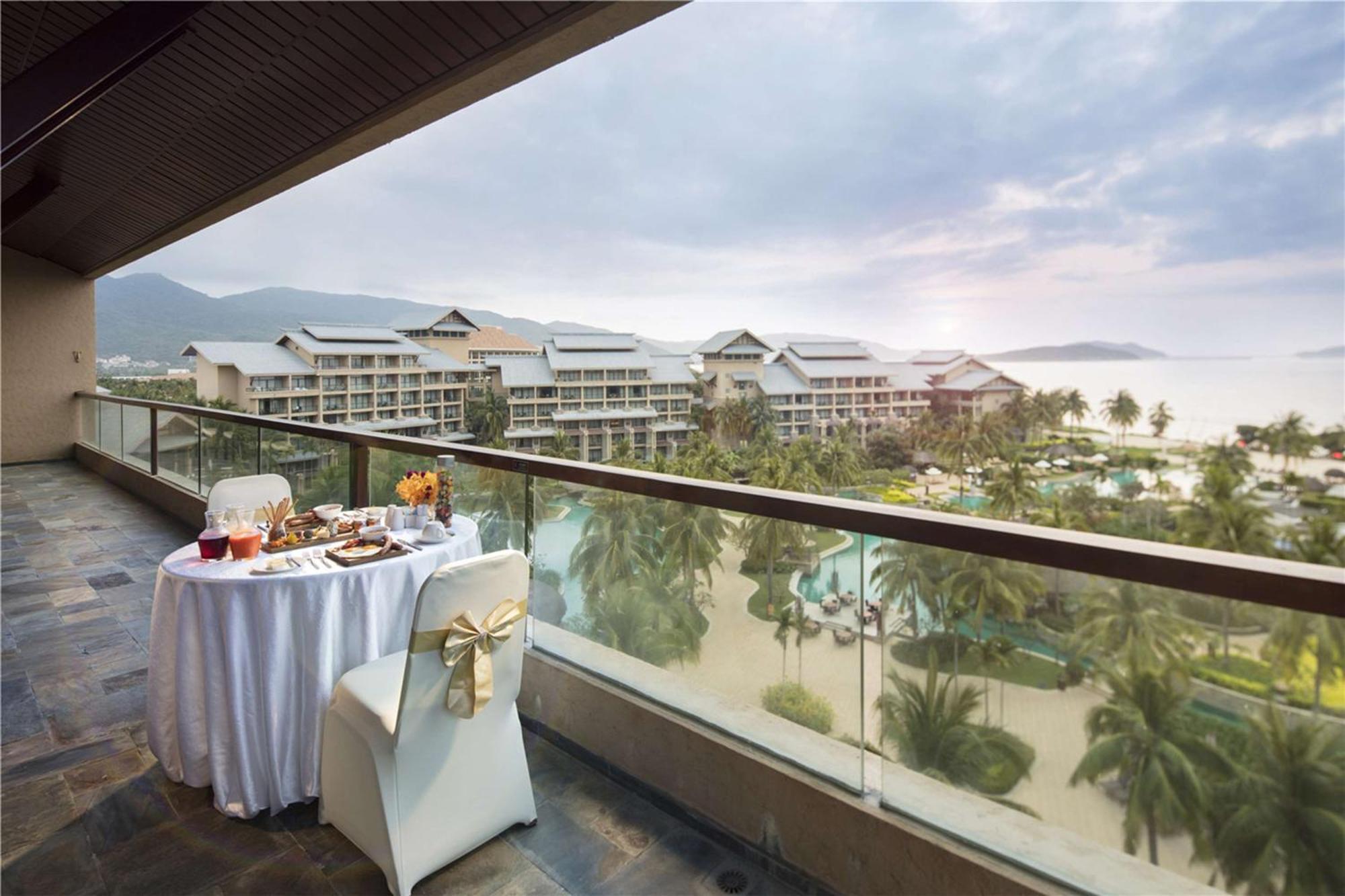 Hilton Sanya Yalong Bay Resort & Spa Екстериор снимка